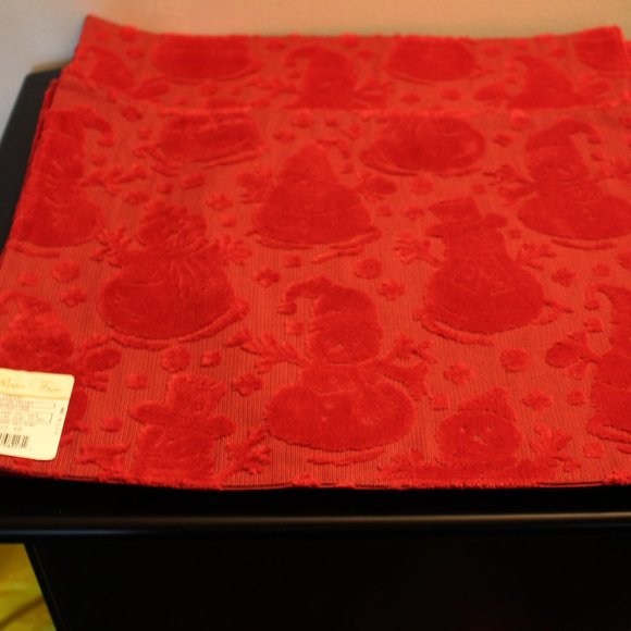 Holiday 1 Piece Red Velvet Holiday Placemats And Table Runners Nwt